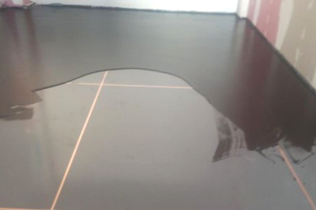 ESD Antistatik İletken Epoksi Zemin Kaplama Antistatik İletken Epoksi Zemin Kaplama Uygulaması