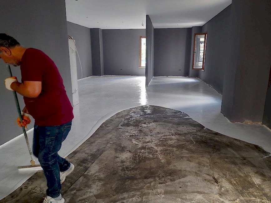 Epoksi kaplama nedir Nasıl epoksi zemin kaplama yapıyoruz 3 Epoksi zemin kaplama uygulama ara kat yapımı